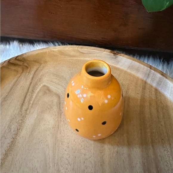 Mini Ceramic Orange Polka Dot Vase - Picture 4 of 5